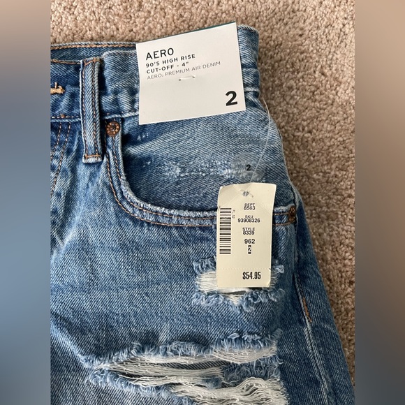 Aero 90’s high rise cut off Jean shorts 4” - Picture 8 of 8